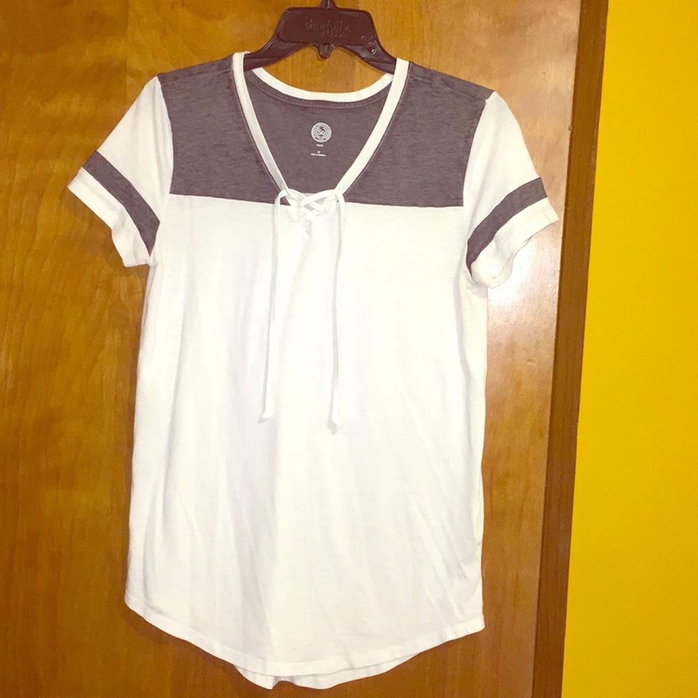 Baseball style tie front T-shirt Medium